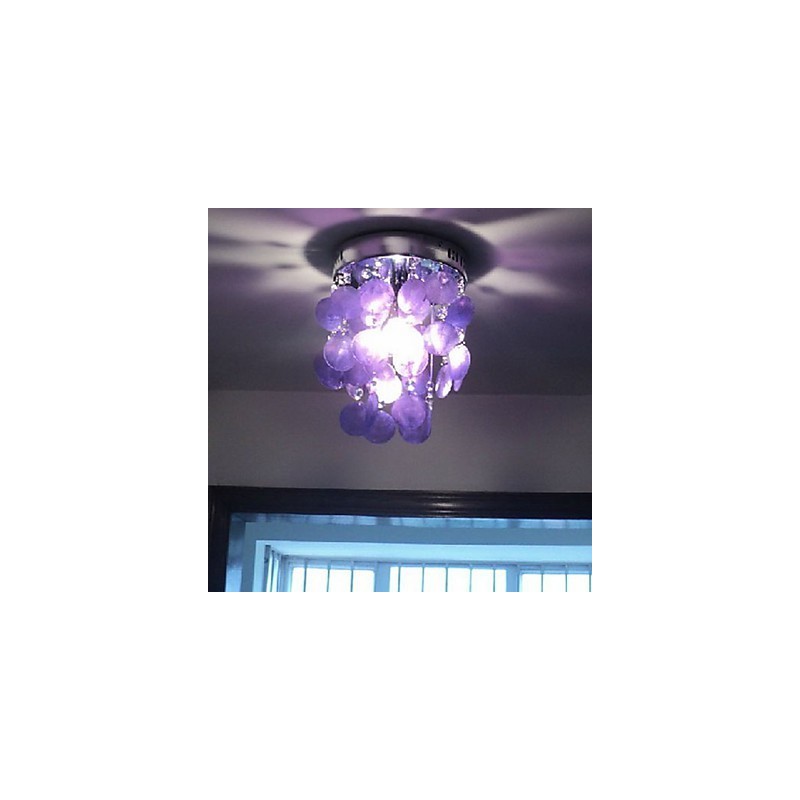 Moderni, nykyaikainen minityylinen kromiriippuvalaisin