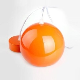 Moderni nykyaikainen maapallomaalaus metalliriippuvalaisin