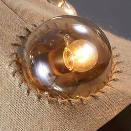 Maalaus metallikattokruunuvalaisinMakuuhuone