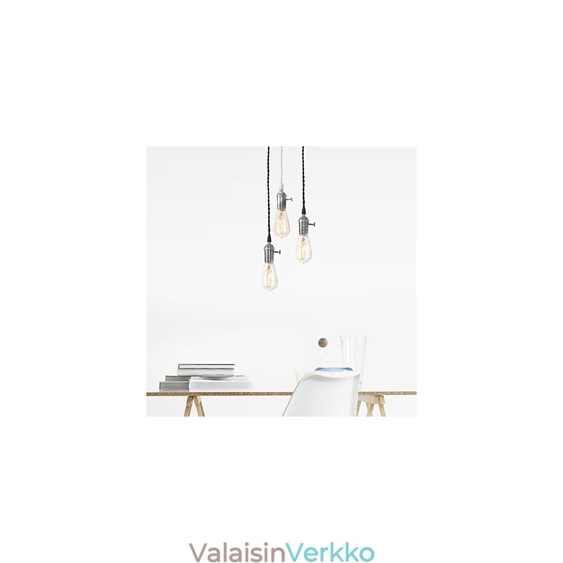 Perinteinen klassinen vintage minityylinen metalliriippuvalaisin