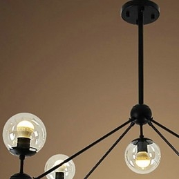 Maalaus metalliriippuvalaisin Autotalli