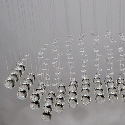 Perinteinen klassinen Crystal Crystal Crystal -metallitaskuteline