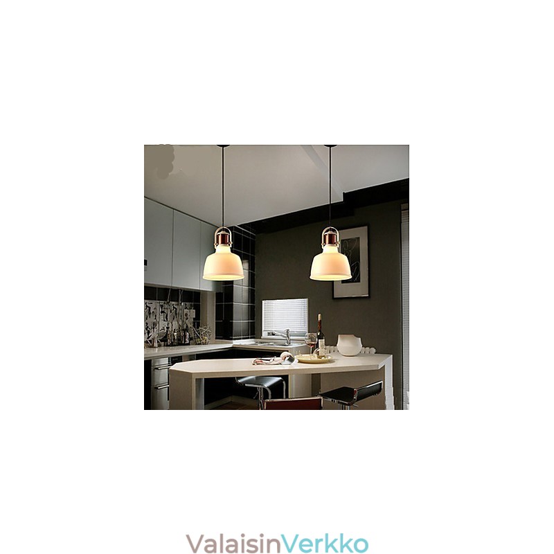 Yksinkertainen modernin taiteen lasi