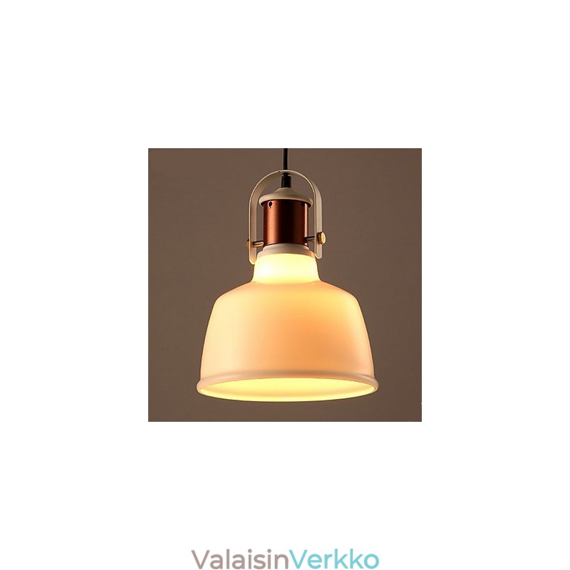Yksinkertainen modernin taiteen lasi