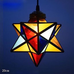 Taiteellinen yksilöllisyys Creative Porch Modern Stars -pisaralamppu