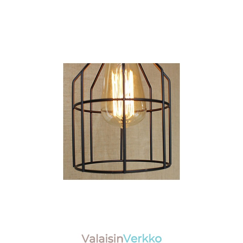 Amerikan maaseututeollisuus solmi Creativen pienen liesiraudan kattokruunun yhden pään