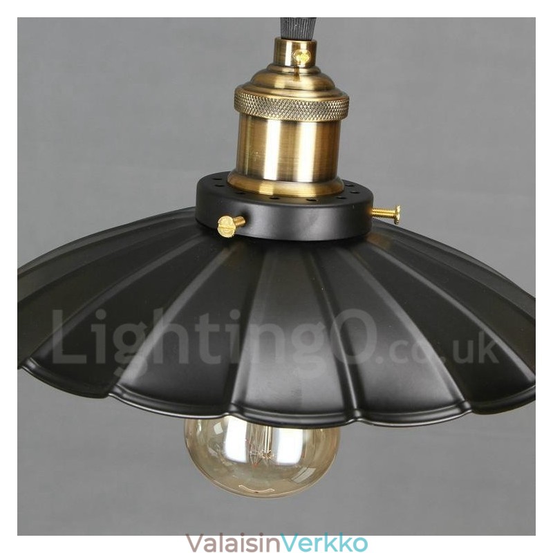 Musta metalli Vintage riippuvalaisin