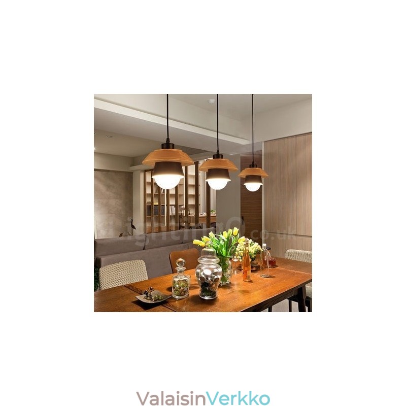 Metallipuu 1 valoriippuvalaisin