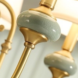 Kattokruunu Traditional Classic Country Brass -ominaisuus minityylisille metallisille 8 polttimoille