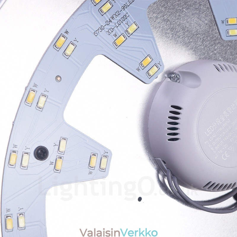 Modernit nykyaikaiset uppoasennettavat kattovalaisimet akryylivarjostimella
