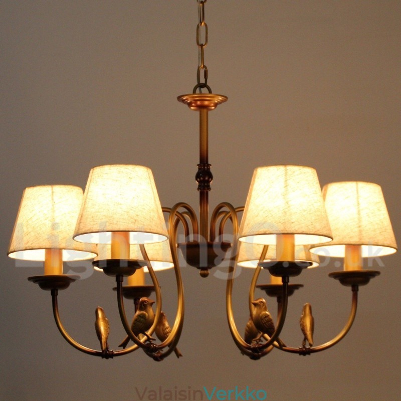 6 Vaalea moderni nykyaikainen maalaismainen retro kynttilätyylinen kattokruunu