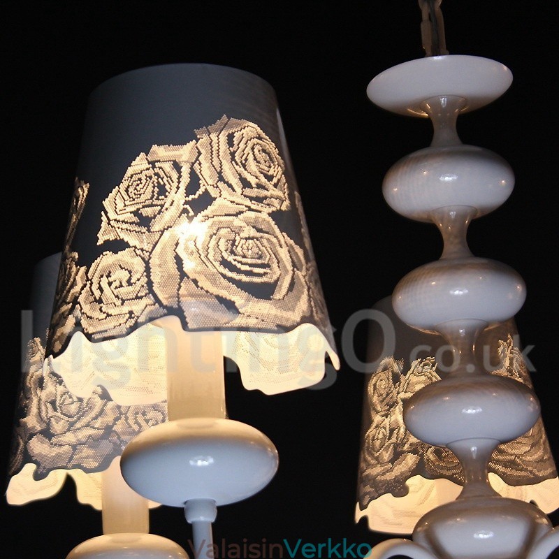 5 Vaalea moderni nykyaikainen ontto valkoinen kynttilätyylinen kattokruunu