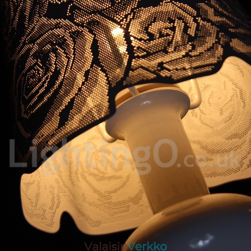 3 Vaalea moderni nykyaikainen ontto valkoinen kynttilätyylinen kattokruunu