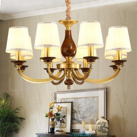 8 Kevyt Retro Rustic Luxury messinkiriippuvalaisinkruunu lasivarjostimella 8 Kevyt Retro Rustic Luxury messinkiriippuvalaisinkruunu lasivarjostimella