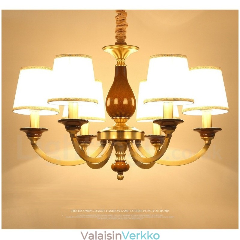 6 Kevyt Retro Rustic Luxury messinkiriippuvalaisin kattokruunu lasivarjostimella
