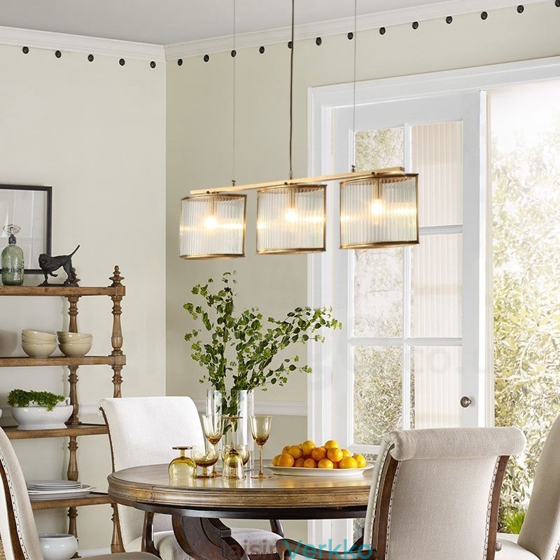 3 Kevyt Retro Rustic Luxury messinkiriippuvalaisin kattokruunu lasivarjostimella