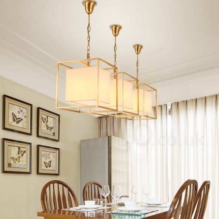 1 Kevyt Retro Rustic Luxury messinkiriippuvalaisin kattokruunu kangasvarjostimella 1 Kevyt Retro Rustic Luxury messinkiriippuvalaisin kattokruunu kangasvarjostimella