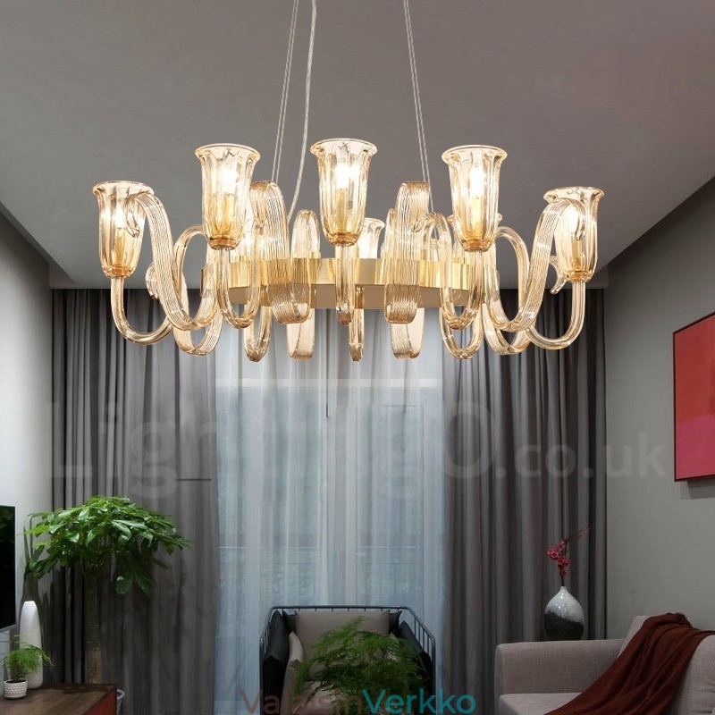8 Light Retro Rustic Luxury Alumiiniseoksesta riippuvalaisinkruunu lasivarjostimella