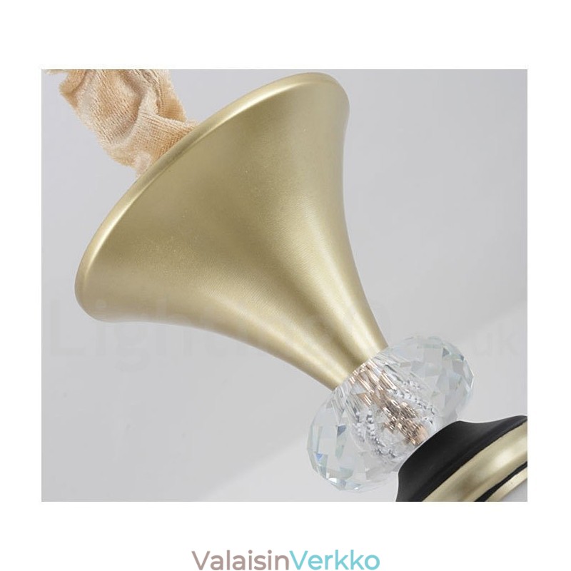 Moderni nykyaikainen retro-ylellinen kristalliriippuvalaisinkruunu lasivarjostimella