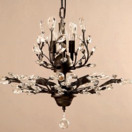 8 Vaalea maalaistyylinen kattokruunu