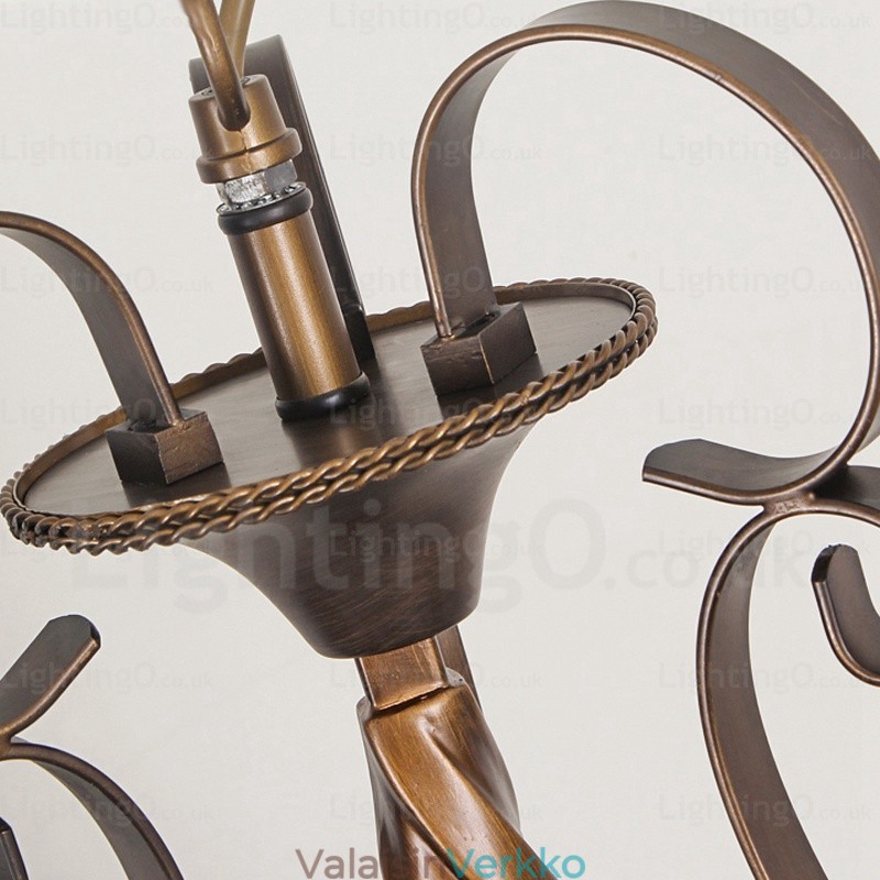 1 kevyt maalaismainen kattovalaisin lasivarjostimella