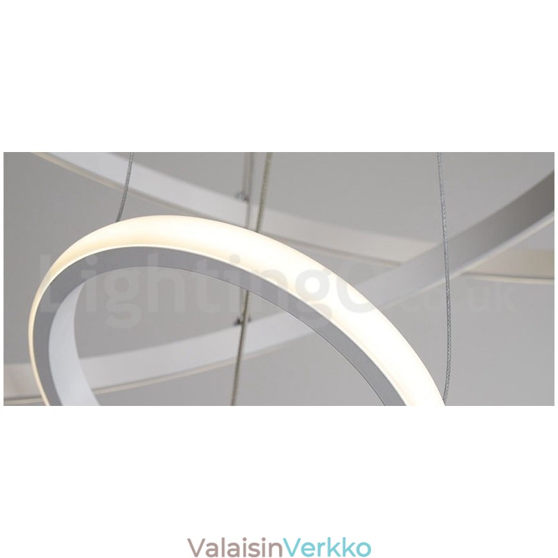 Himmennettävä ympyröiden ulkopuolella riippuvalaisin kaukosäätimellä moderneilla renkailla
