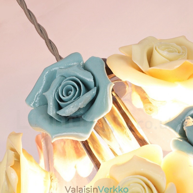 Monivärinen kukka Macaron kattovalaisin lasivarjostimella