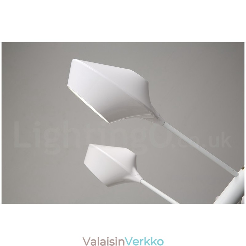 Moderni nykyaikainen putkikattokruunu valkoisilla mustilla akryylisävyillä