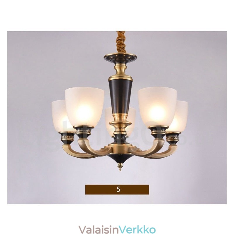 Puhdasta messinkiä ylellinen maalaismainen retro vintage messinkiriippuva kynttilän kattokruunu lasivarjostimilla