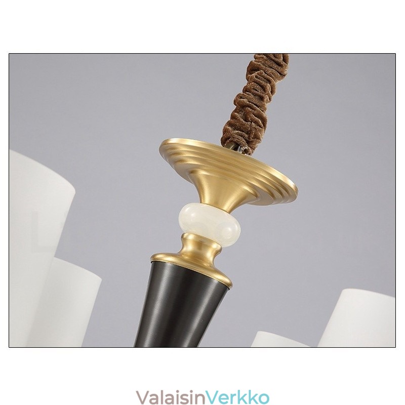 Puhdasta messinkiä, ylellinen maalaismainen retro vintage messinkikiviriippuvainen kynttilän kattokruunu lasivarjostimilla