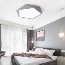 Himmennettävä Macaron Multi Colors puinen kattovalaisin akryylivarjostimella pohjoismainen tyyli