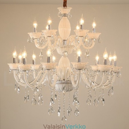 18 (12+6) Vaaleanvalkoinen tyylikäs kynttiläkruunu kristallilla