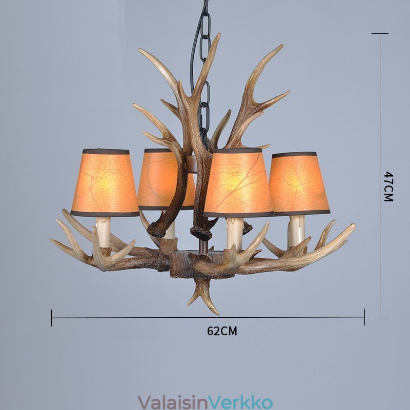 4 Kevyt maalaismainen taiteellinen Retro Antler Antler kattokruunu varjostimilla