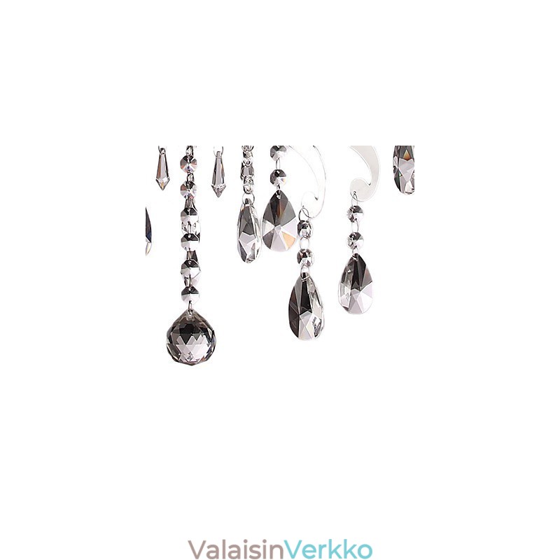 Kristallikruunu, jossa 3 metallivaloa