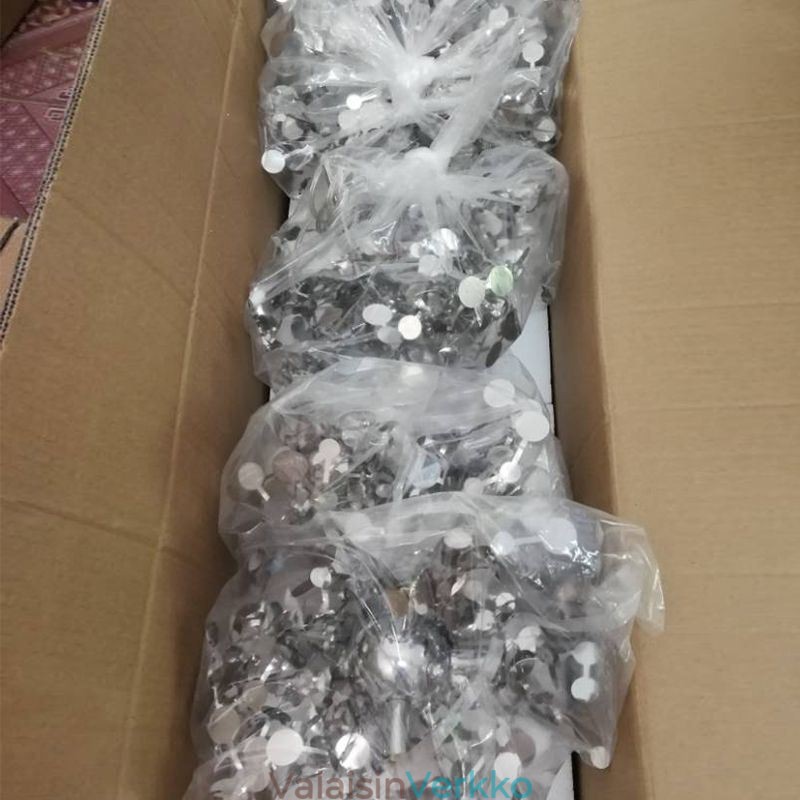 Sequin Kattokruunu ruostumattomasta teräksestä riippuvalaisin ruokailutila