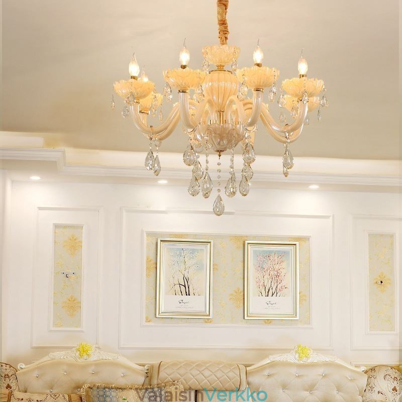 Silmiä hivelevä kristallikruunu eurooppalainen konjakkivärinen kattolamppu lasirunko 8 valoa