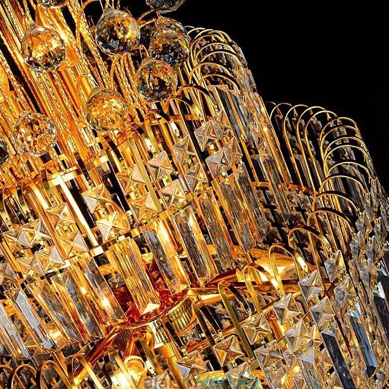Tyylikäs Crystal Empire -kattokruunu eurooppalainen ylellinen pitkä riipus
