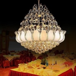 Nykyaikainen Crystal Empire Kattokruunu Kultavärinen Riippuvalaisin Lotus