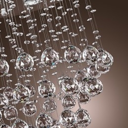 Kristallikruunu, jossa 5 valosokkia designia (K9 Crystal)