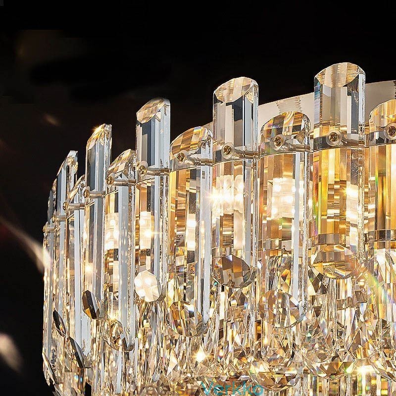 Ylellinen Crystal Flush Mount Pyöreä Crystal Decoration kattovalaisin