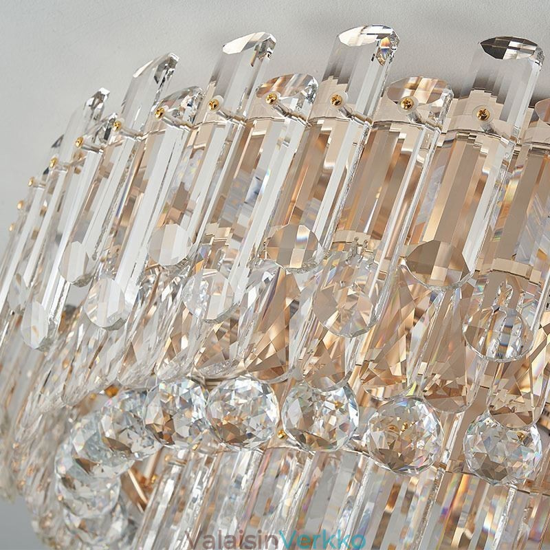 Ylellinen Crystal Flush Mount Pyöreä Crystal Decoration kattovalaisin