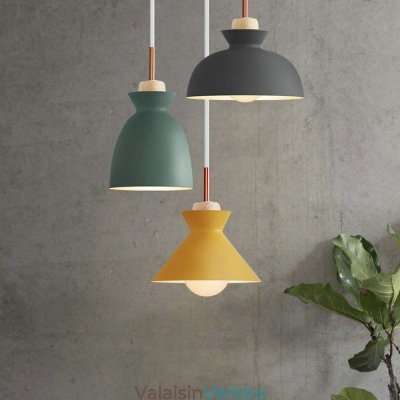 Macaron-riippuvalaisin Nordic Simple Iron Arti Three -valaisin