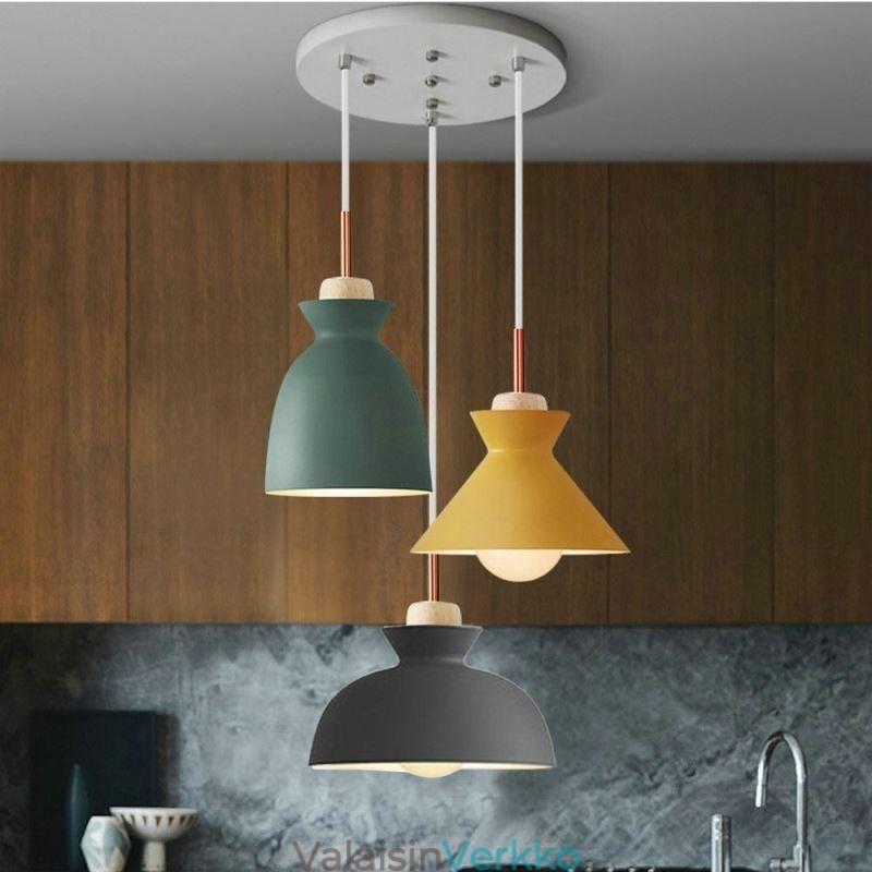 Macaron-riippuvalaisin Nordic Simple Iron Arti Three -valaisin