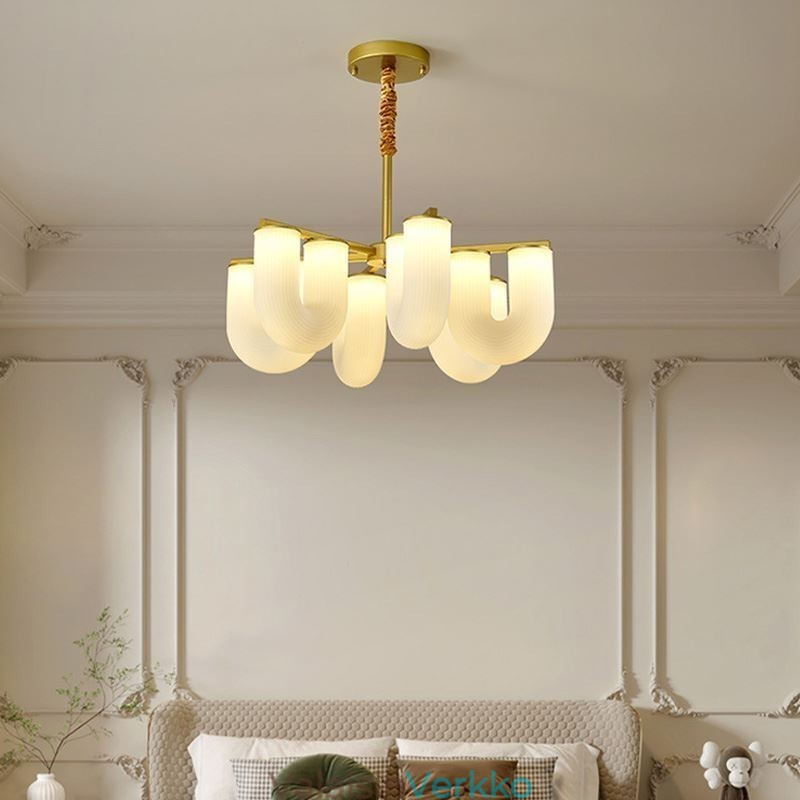 U-muotoinen kattokruunu ranskalainen kermanvärinen riippuvalaisin