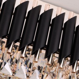 Kristalliriippuvainen soikea kattovalaisin