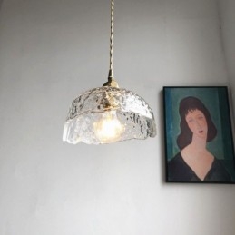 Epäsäännöllinen messinkilasiriippuvalaisin vasaralasikattovalaisin