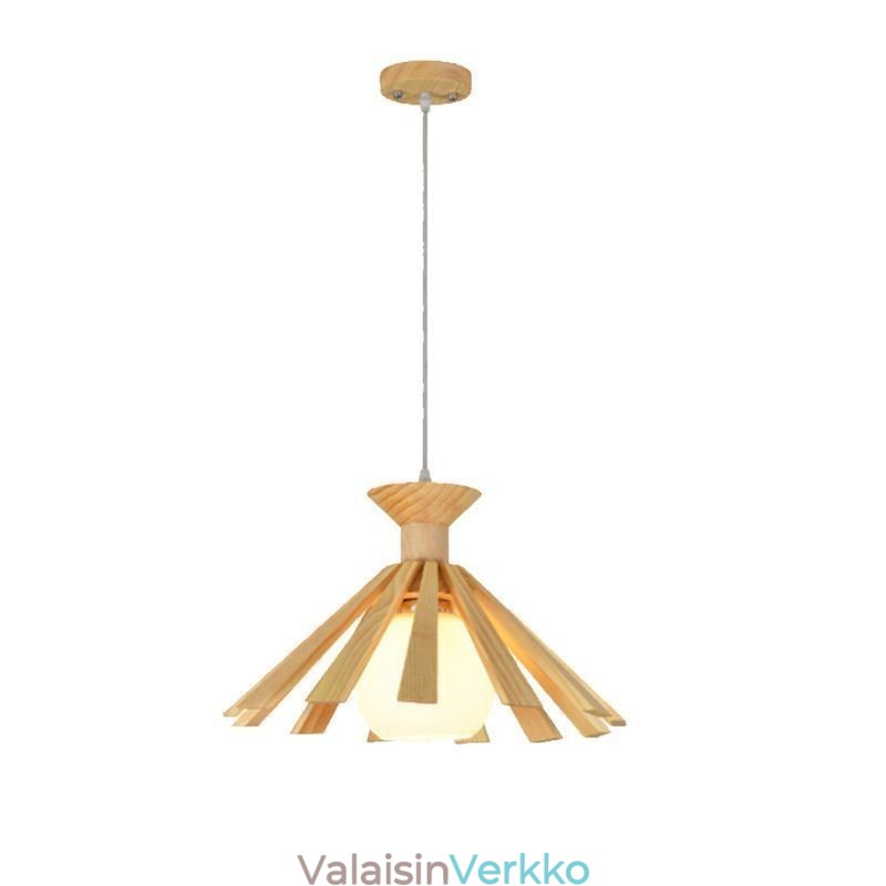 Yksinkertainen puinen riippuvalaisin
