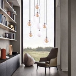 Riippuvalaisin lasiklusteri kattovalo kultainen nikkeliharjattu + maitomainen lasipallo