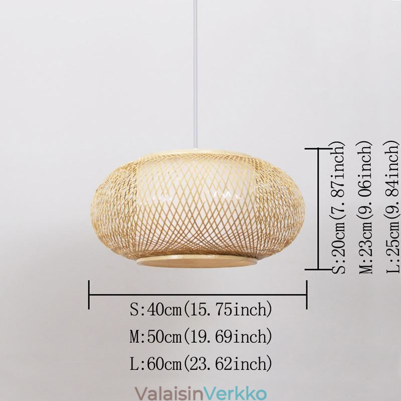 Koristeellinen bambu-riippuvalaisin visuaalista mukavuutta