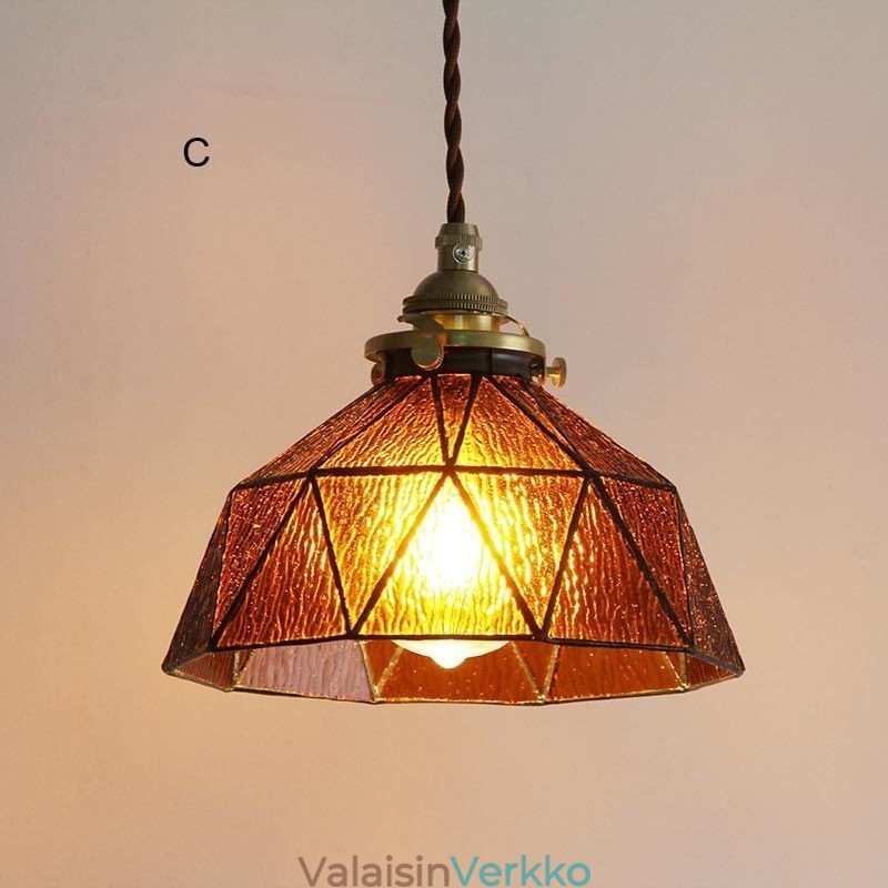 Geometrinen lasimaalaukset riippuvalaisin